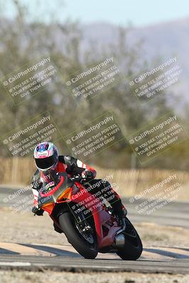 media/Dec-01-2025-Moto Forza (Mon) [[2daa91e15f]]/2-Intermediate Group/Session 3 (Turn 3)/